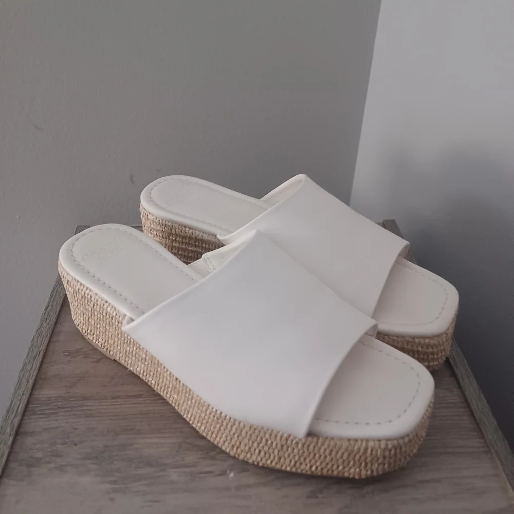 A&F Straw Platform Sandals White Sz 6.5